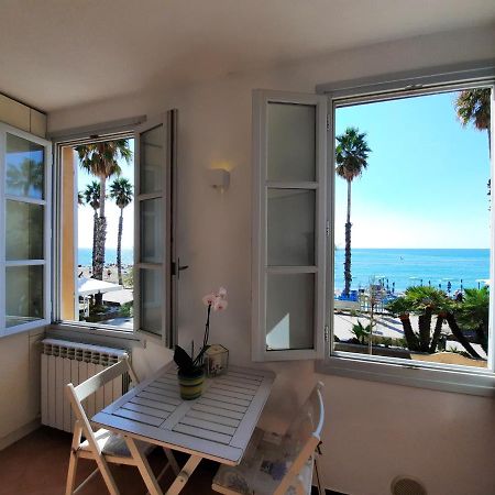 Finestre Sul Mare Villa San Lorenzo al Mare Værelse billede